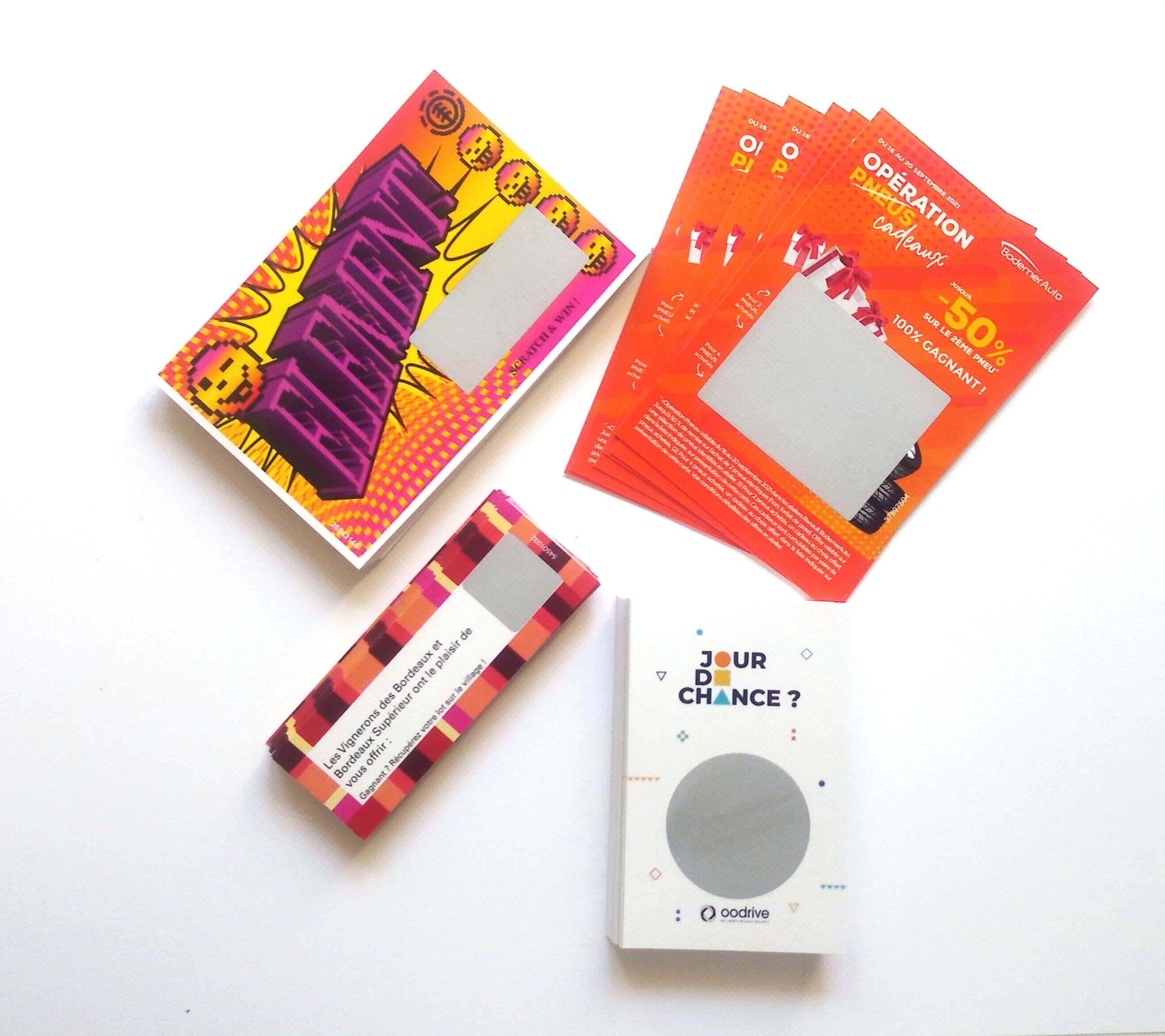 Le giornate a porte aperte sono un ottimo modo per far conoscere un'attività commerciale, specialmente per un club sportivo. Spesso organizzate all'inizio dell'anno scolastico o verso la fine delle vacanze estive, consentono al club di mettere in mostra i corsi di sport o le attrezzature a disposizione per reclutare nuovi abbonati. Per massimizzare le tue possibilità e attirare un pubblico più ampio, perché non utilizzare un supporto originale come la carta gratta e vinci personalizzata? Le giornate a porte aperte sono un ottimo modo per far conoscere un'attività commerciale, specialmente per un club sportivo. Spesso organizzate all'inizio dell'anno scolastico o verso la fine delle vacanze estive, consentono al club di mettere in mostra i corsi di sport o le attrezzature a disposizione per reclutare nuovi abbonati. Per massimizzare le tue possibilità e attirare un pubblico più ampio, perché non utilizzare un supporto originale come la carta gratta e vinci personalizzata?